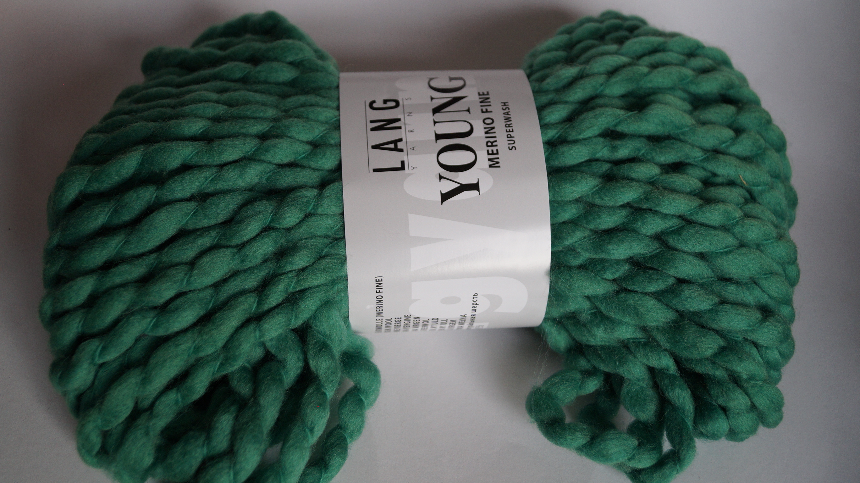Lang Yarns, Young:Farbe 16 gruen - 150g